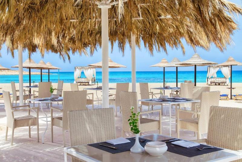 almazino almaza bay