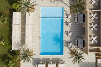 almazino almaza bay