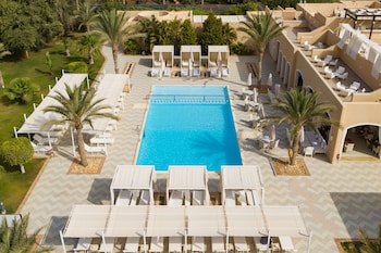 almazino almaza bay
