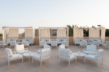 almazino almaza bay