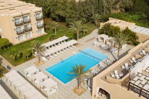 almazino almaza bay