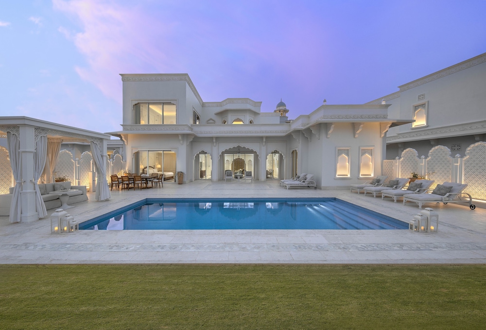 the chedi katara hotel and resort a ghm hotel