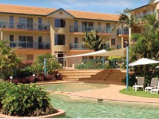 town beach beachcomber resort