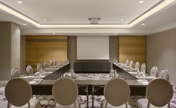 lazzoni hotel