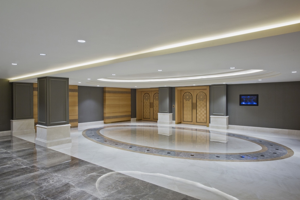 lazzoni hotel