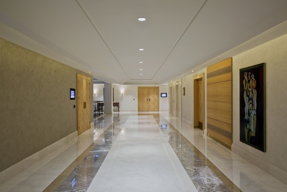 lazzoni hotel