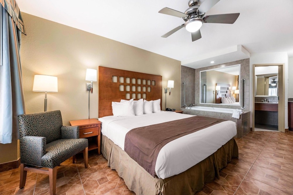 rodeway inn and suites fort lauderdale airport and cruise port