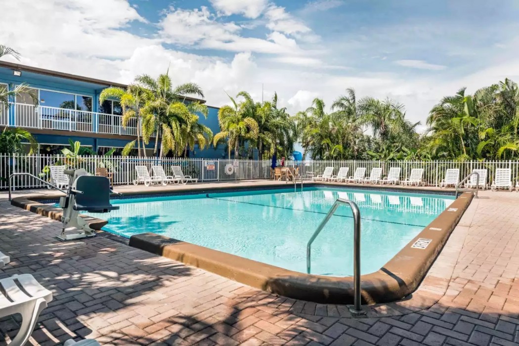 rodeway inn and suites fort lauderdale airport and cruise port