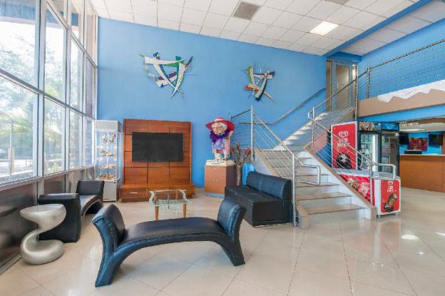 rodeway inn and suites fort lauderdale airport and cruise port