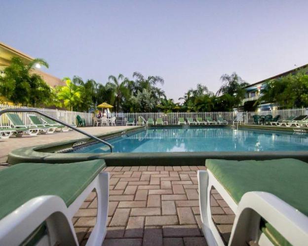 rodeway inn and suites fort lauderdale airport and cruise port