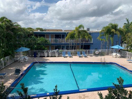 rodeway inn and suites fort lauderdale airport and cruise port