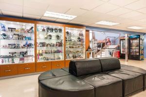 rodeway inn and suites fort lauderdale airport and cruise port