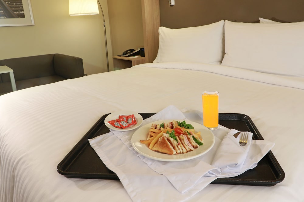 holiday inn ciudad juarez by ihg