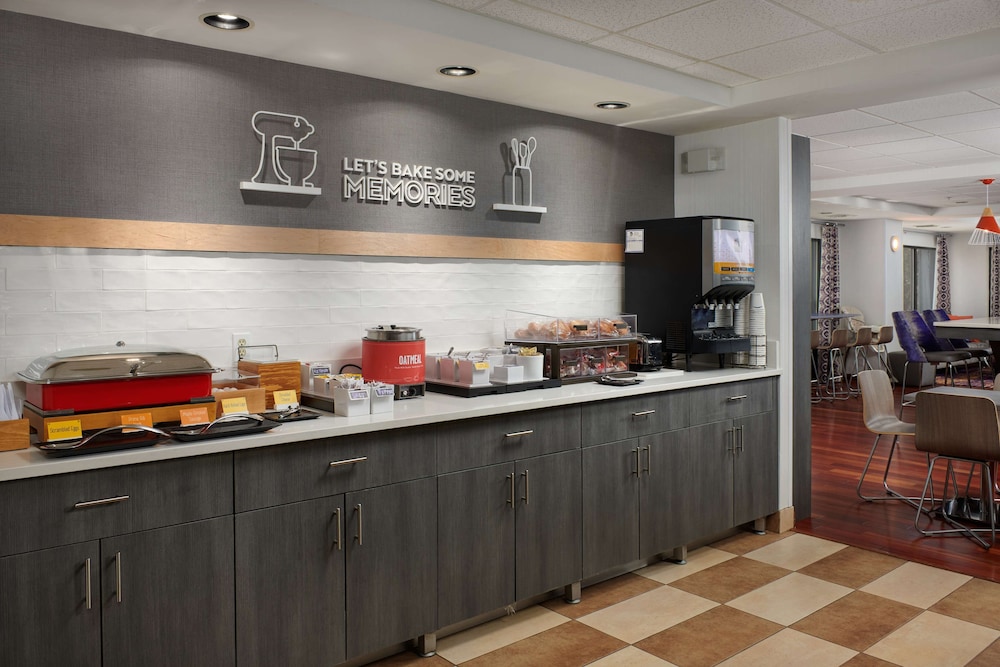 hampton inn clemson university area