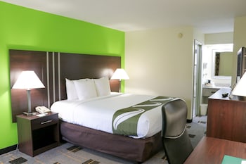 quality inn cleveland north