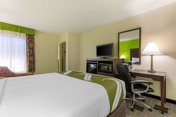 quality inn cleveland north