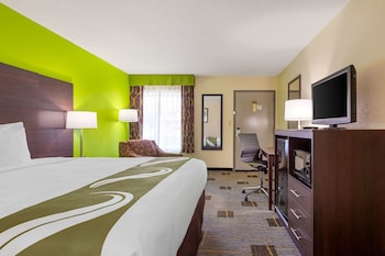 quality inn cleveland north