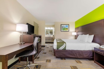 quality inn cleveland north