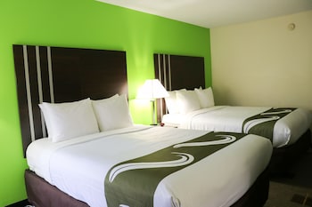 quality inn cleveland north