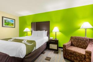 quality inn cleveland north