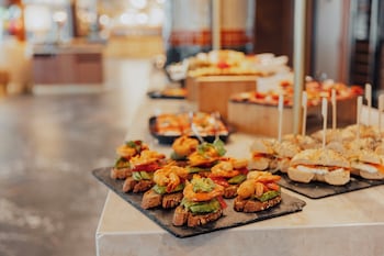 voco paris porte de clichy by ihg