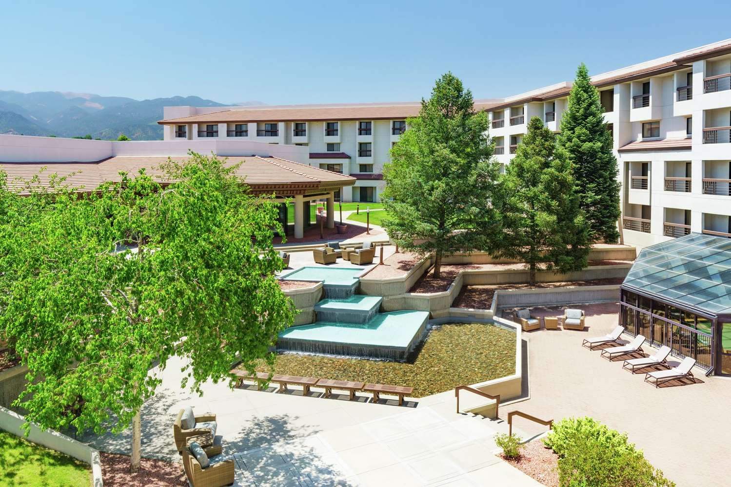 doubletree by hilton colorado springs
