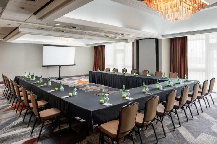 doubletree by hilton colorado springs
