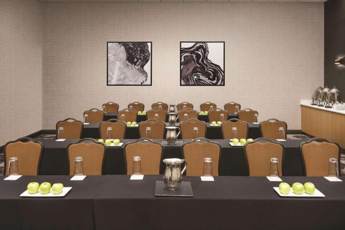 doubletree by hilton colorado springs