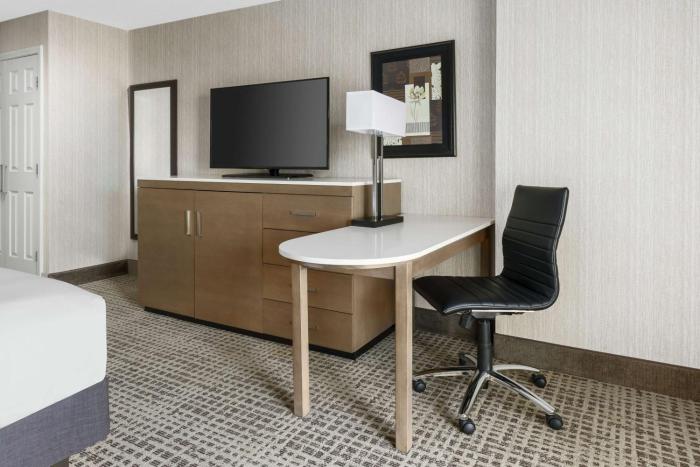 doubletree by hilton colorado springs