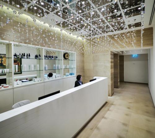 elma hotel and art complex