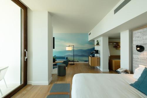 elma hotel and art complex