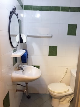 new ihouse hotel hostel