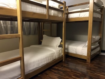 new ihouse hotel hostel