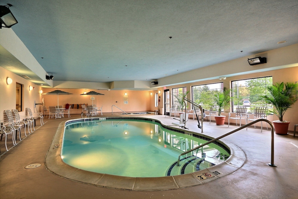 comfort suites grand rapids north