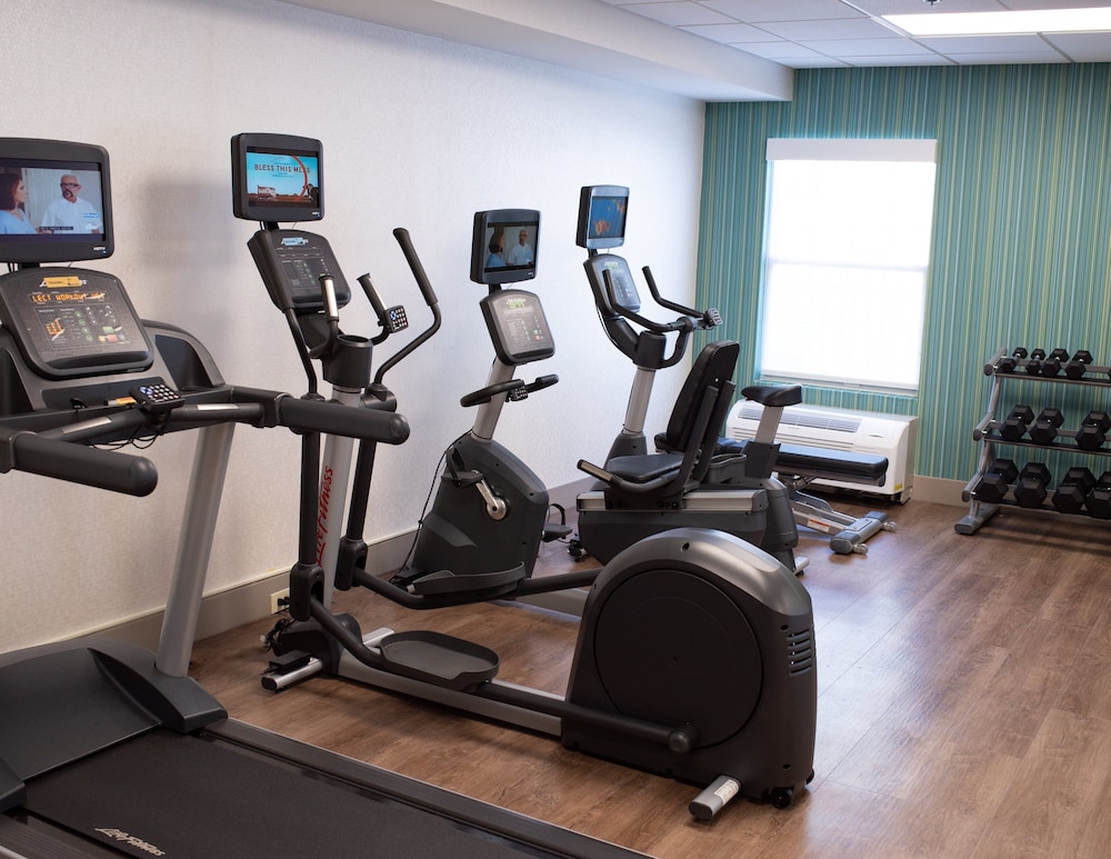 holiday inn express hotel and suites conover hickor