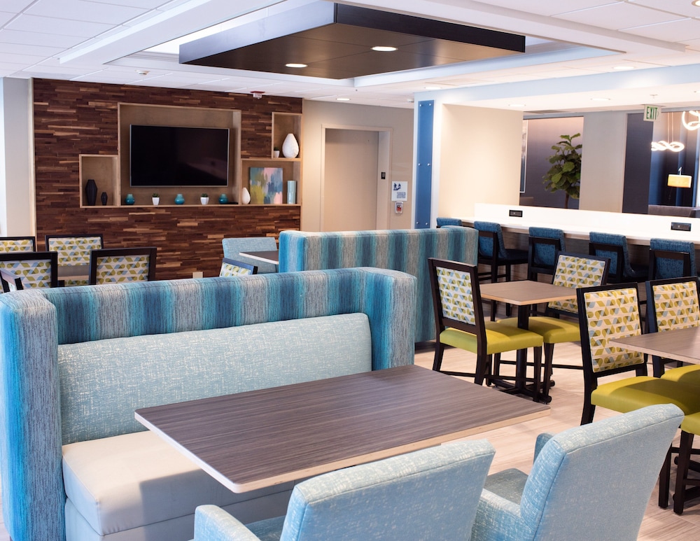 holiday inn express hotel and suites conover hickor