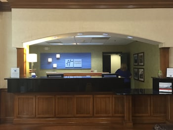 Holiday Inn Express Hotel & Suites Conover (Hickor,Conover>>Catawba,3 star