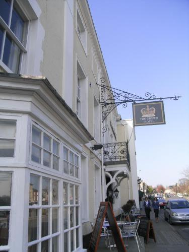 the crown hotel