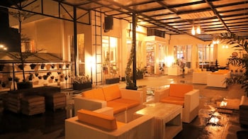 amarelo hotel