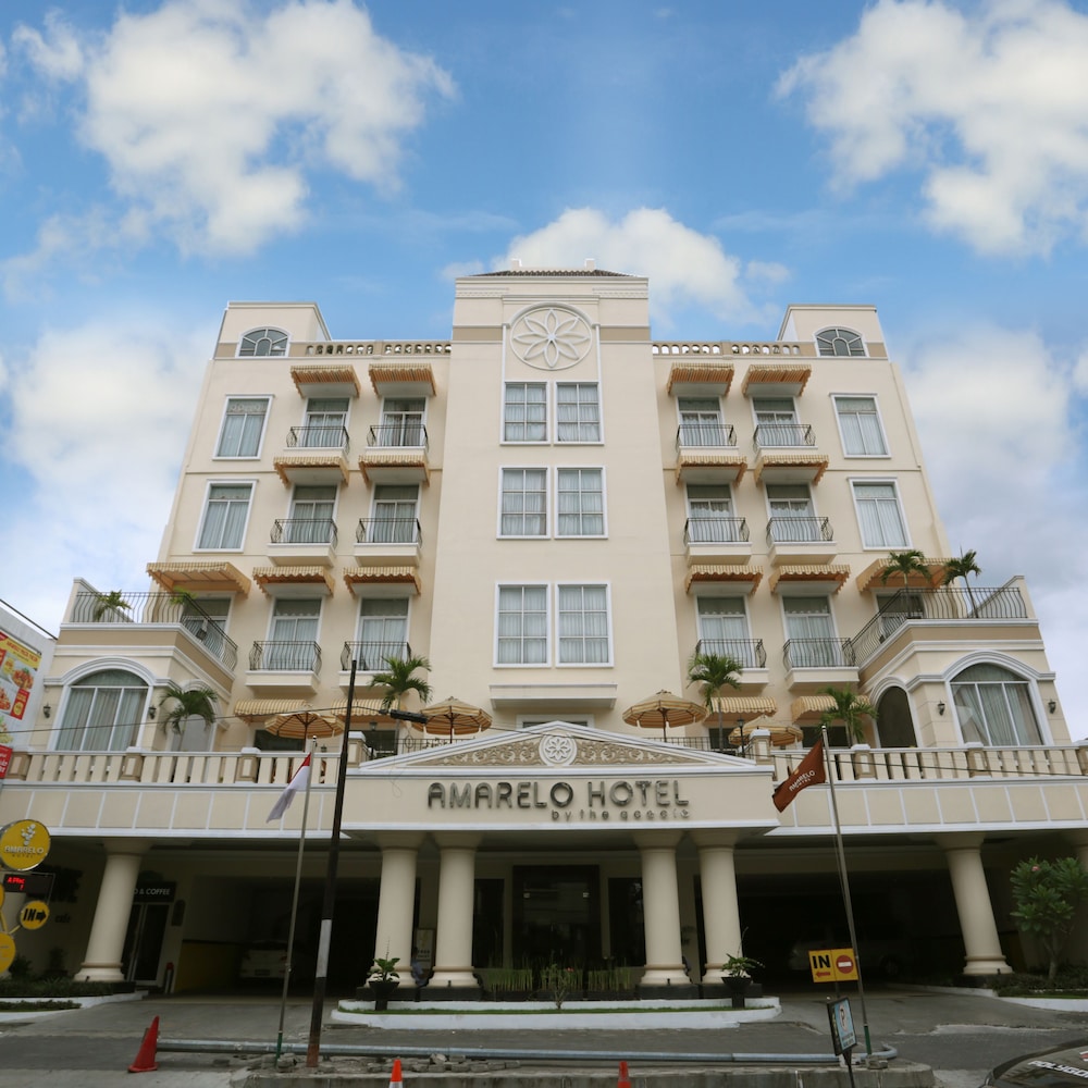 amarelo hotel