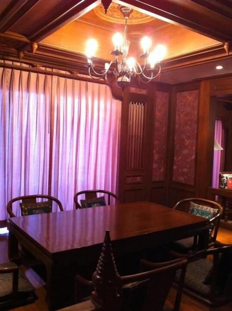 ebina house