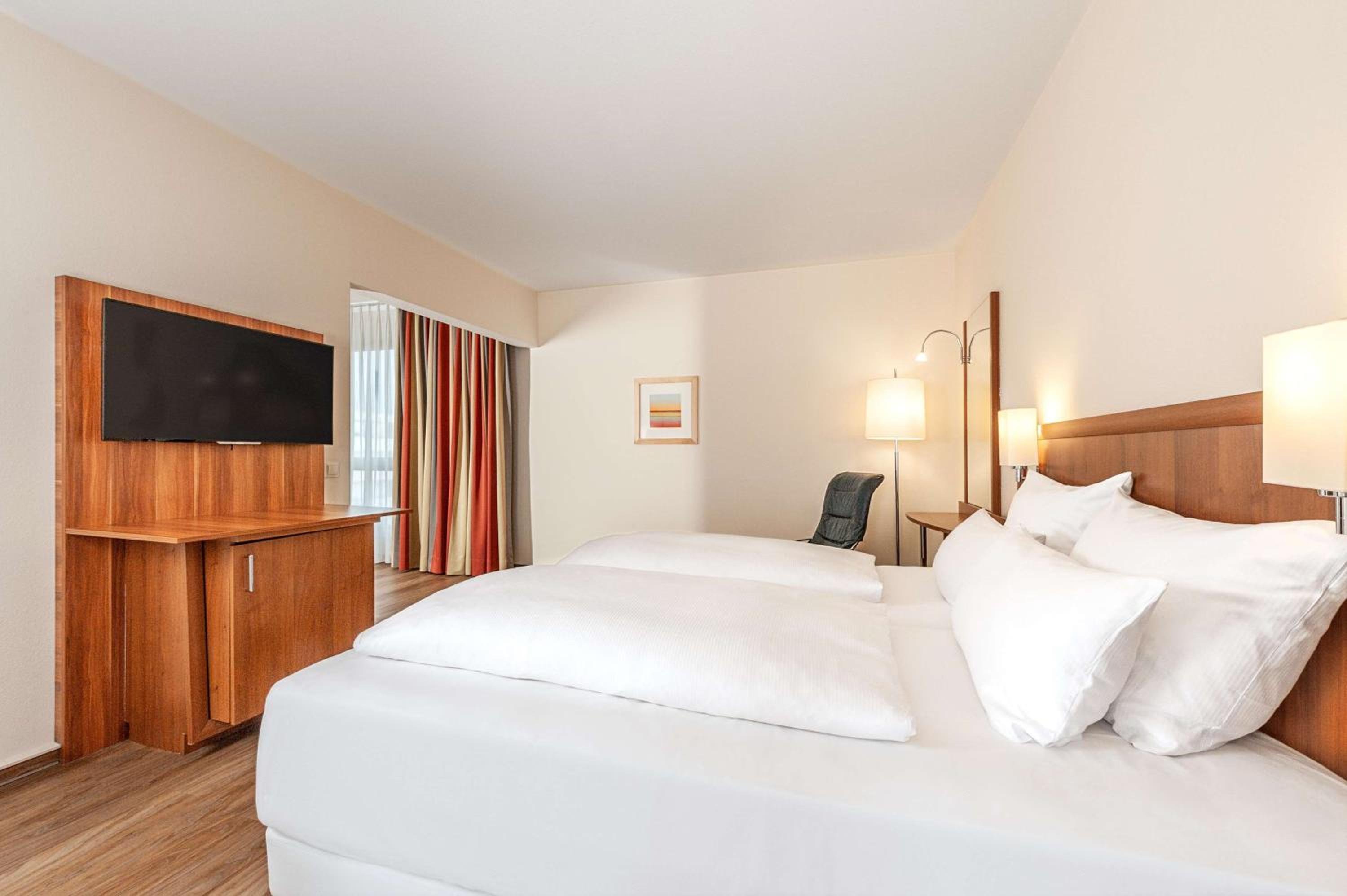 hampton inn and suites ankeny