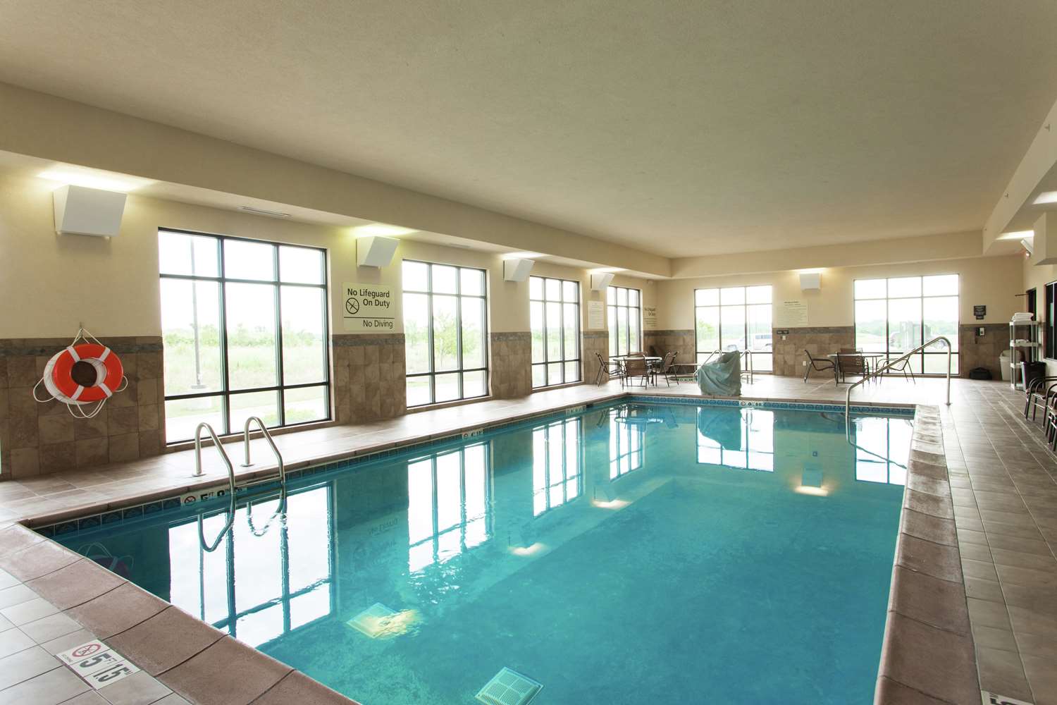 hampton inn and suites ankeny