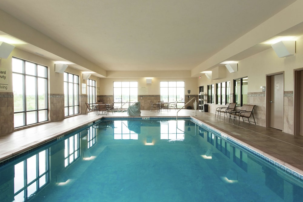 hampton inn and suites ankeny