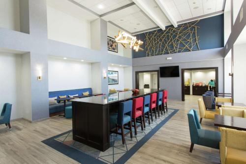 hampton inn and suites ankeny