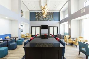 hampton inn and suites ankeny