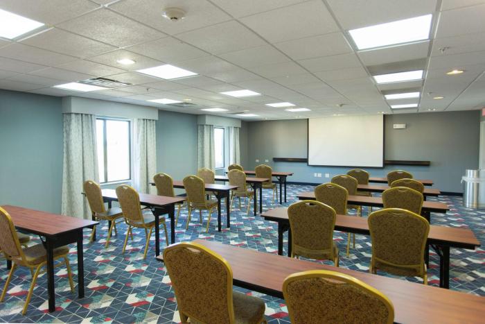 hampton inn and suites ankeny