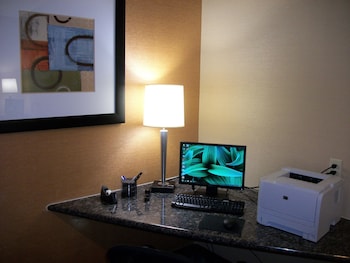 Holiday Inn Express Cortland By Ihg,Cortland County>>Cortland,3 star