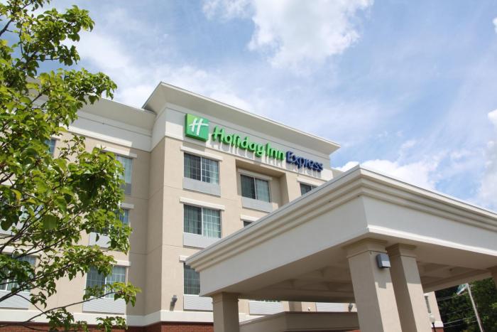holiday inn express cortland by ihg