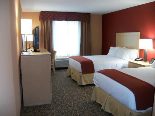 holiday inn express cortland by ihg